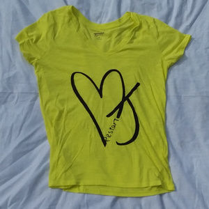 yellow ARIZONA JEANS CO vneck top